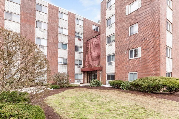 Photo - 215 Winter St Unit 2f