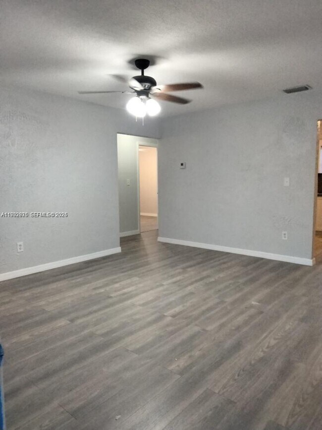 Photo - 826 SW 5th Ct Unidad 1