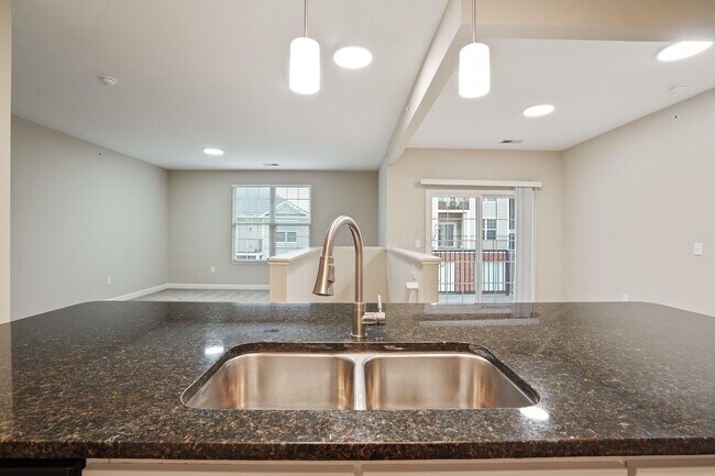 Photo - 5137 Foxtail Pine St