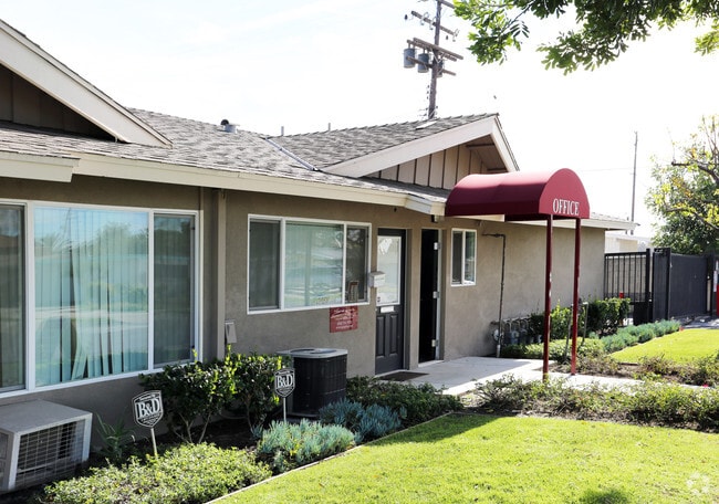 Photo - Normandy Park Apartments