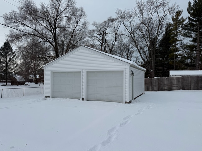 Photo - 1525 Springland Ave