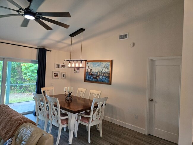 Photo - 9300 SE Eagle Ave