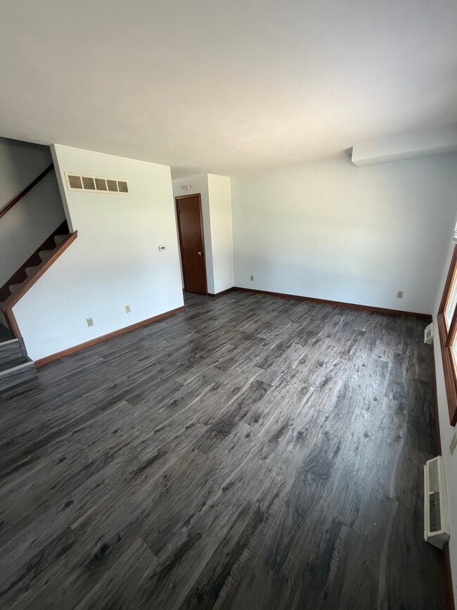 Photo - 1644 W George Washington Blvd