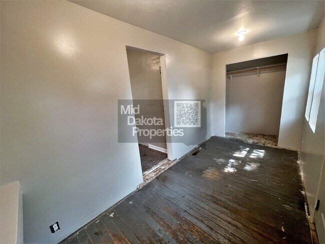 Photo - 908 E 3rd- 2 bedroom house