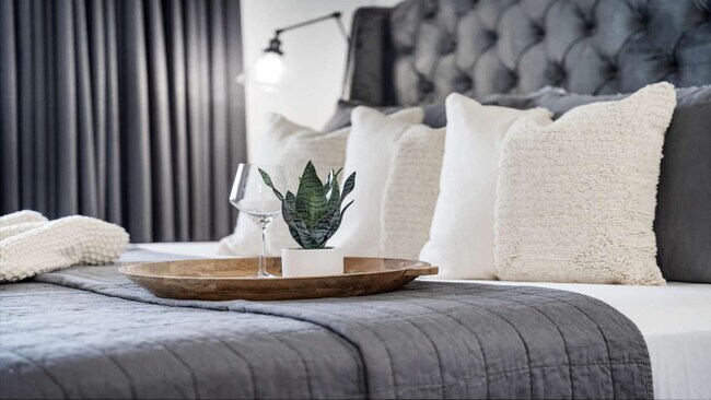 Photo - 9955 E County Hwy 30A Unidad ID1354967P