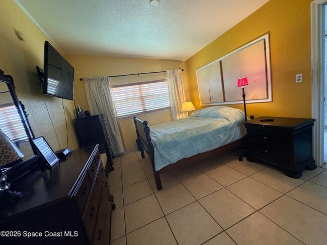 Photo - 127 Roosevelt Ave Unit 127d