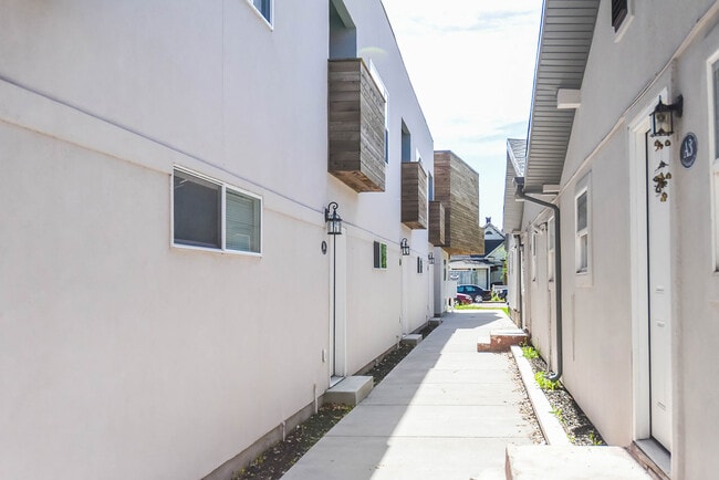 Photo - 951 Washington St Unit B4