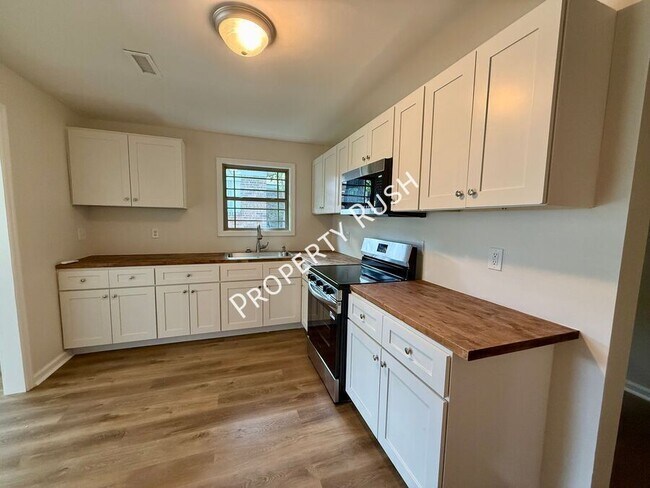 Photo - 1718 Portland St Unit A