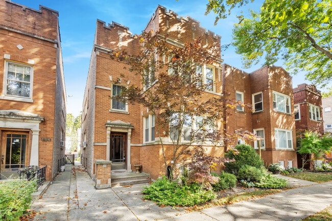 Building Photo - 5917 N Campbell Ave