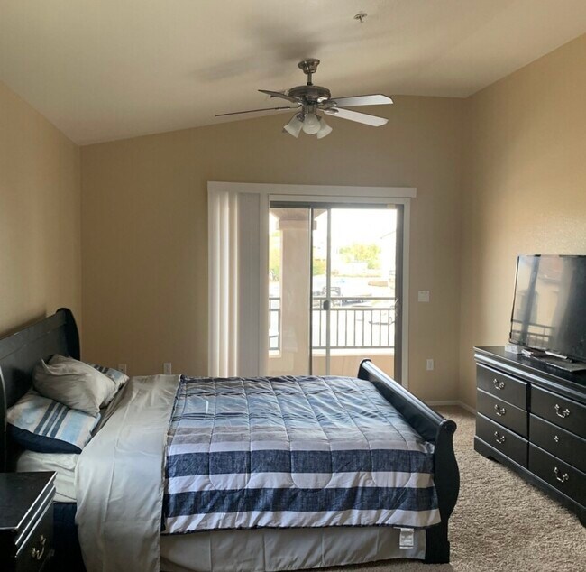 Photo - 356 N 169th Ave