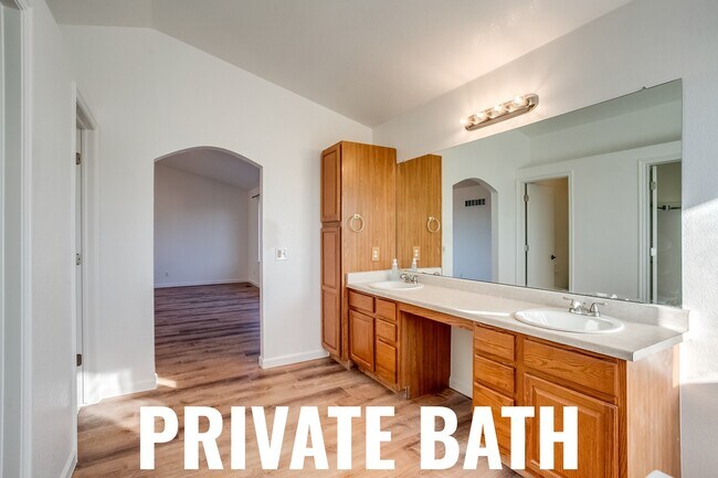 Photo - 4763 E 131st Pl Unidad 7