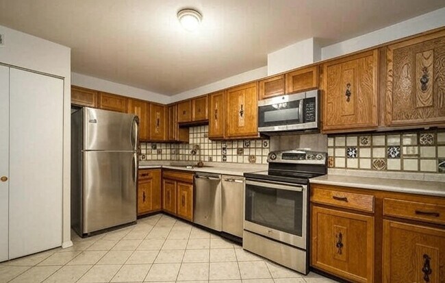 Photo - 693 Mallard Ln Townhome
