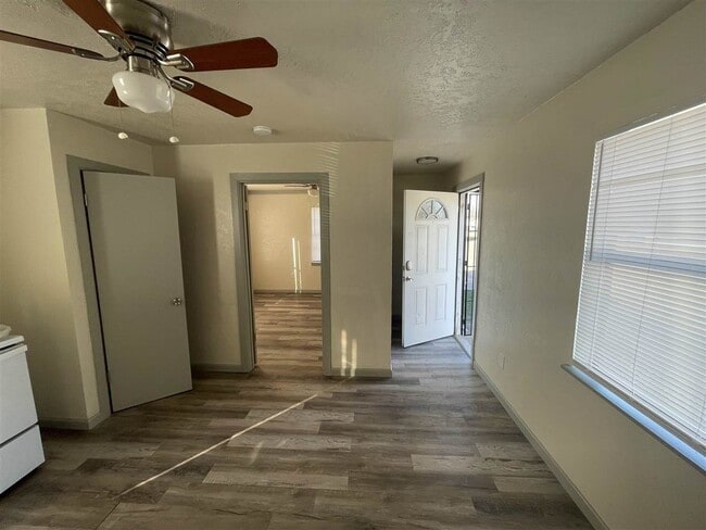 Photo - 307 SW 19th St