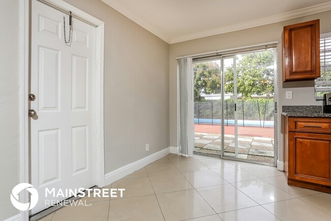 Photo - 6461 SW 16th Ct