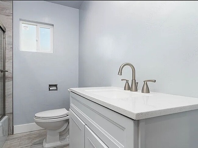 Photo - 25440 Plymouth St