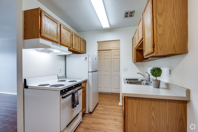 Interior Photo - Century Oaks Apartments