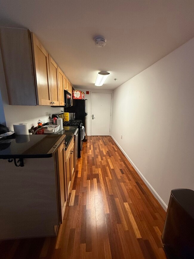 Photo - 700 1st St Unit 2R