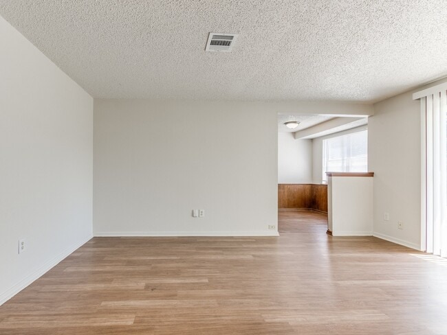 Photo - 929 Branchwood Dr