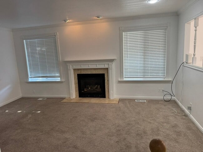 Photo - 5972 Roanoke Dr