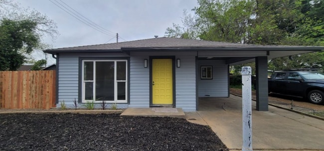 Building Photo - 4810 Mascot Ave