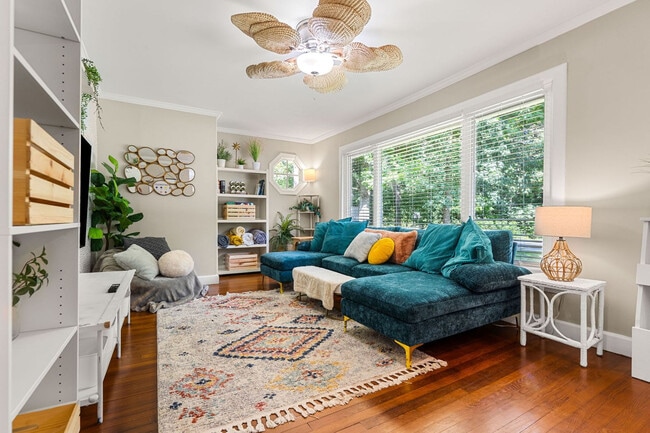 Building Photo - 6 Elwyn Rd Unit ID1333670P