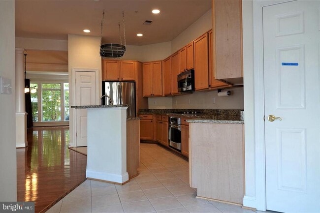Photo - 1115 Crestfield Dr