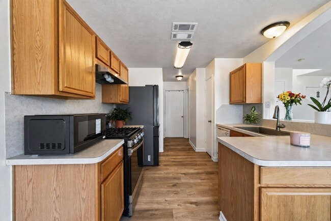 Photo - 6710 Highwind Bend Ln