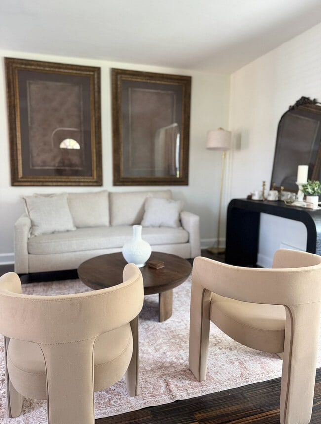 Photo - 32 Verlyn Ave