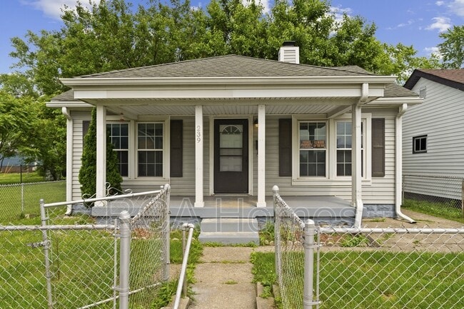 Photo - 239 S Rural St House