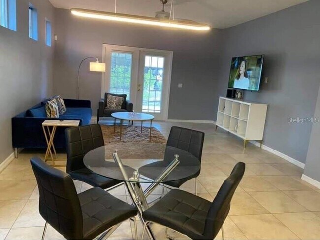 Photo - 13260 Phoenix Dr