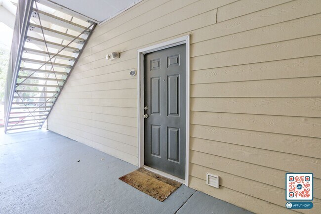 Photo - MOVE IN THIS YEAR - FREE MONTH'S RENT IN 1st 90 DAYS!