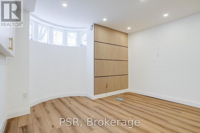 Photo - 110 Braemar Ave Unité Lower