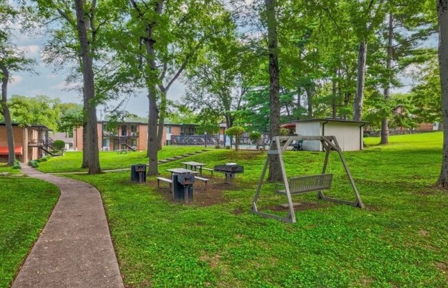 Photo - 2601 Hillsboro Pike Unit #O4