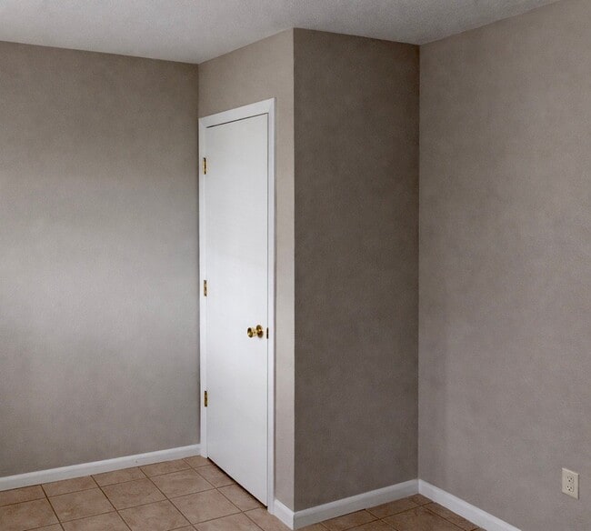 Photo - 1427 1/2 Walnut St