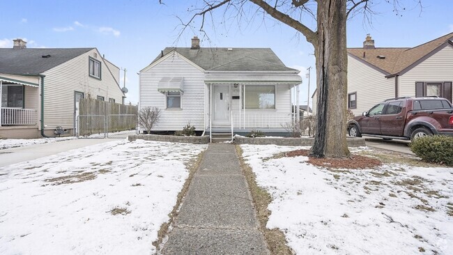 Building Photo - 14766 Mulberry St Rental