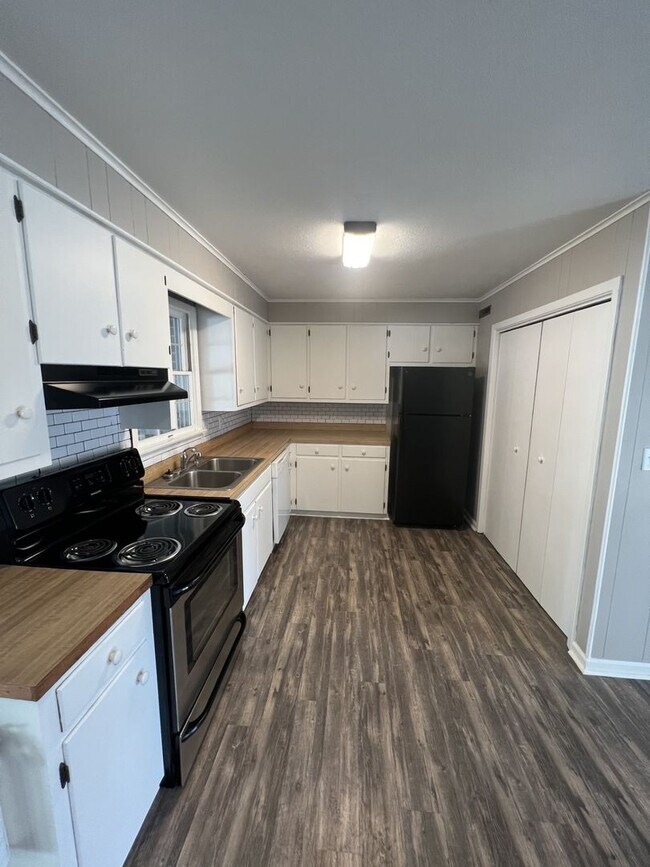 Photo - Moody St Duplex Apartamento Unidad 426 Moody St.