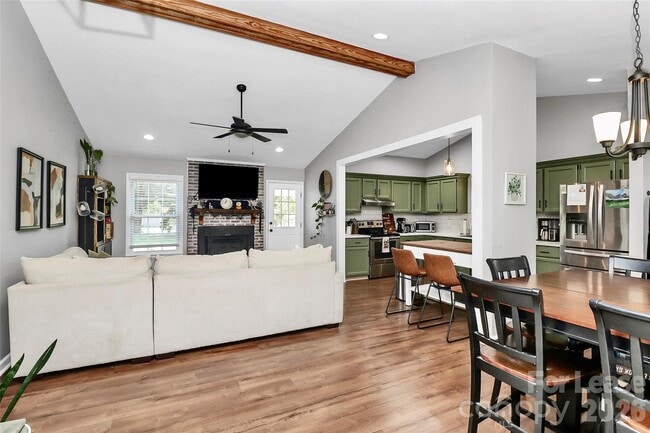Photo - 4227 Deerfield Dr