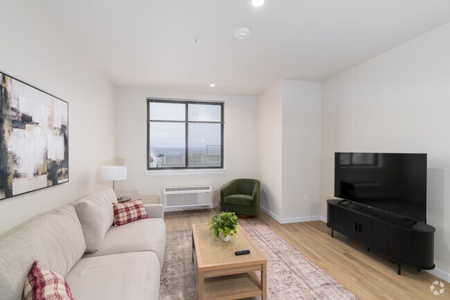 1BR, 1BA - 702SF - Living Room