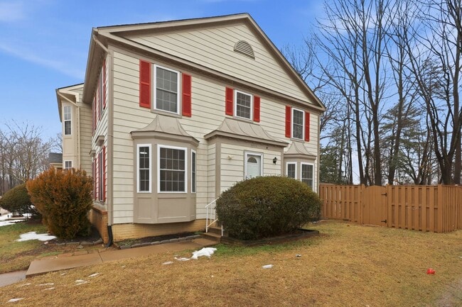 Photo - Welcome to this stunning end residence perfectly positioned in a highly desirable setting.