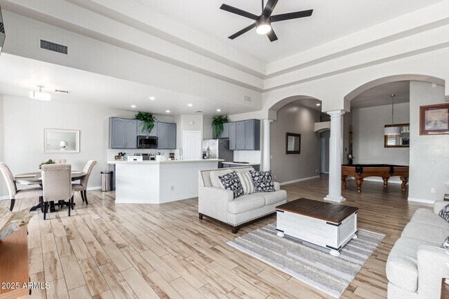 Photo - 8632 S 10th Ln