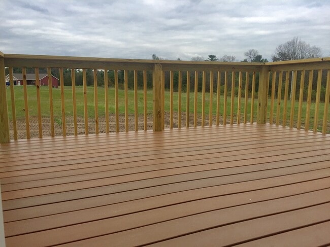 Deck - 12187 Firefly Rd