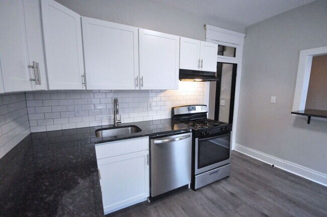 Photo - 131 W 8th Ave Unit B