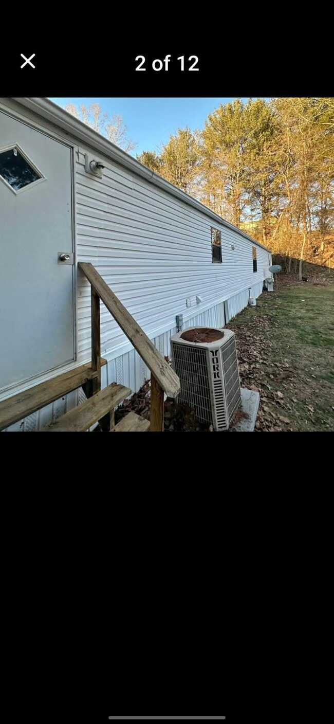 Photo - 183 Honaker Dr