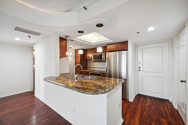 3525 Sage Rd Unit 512