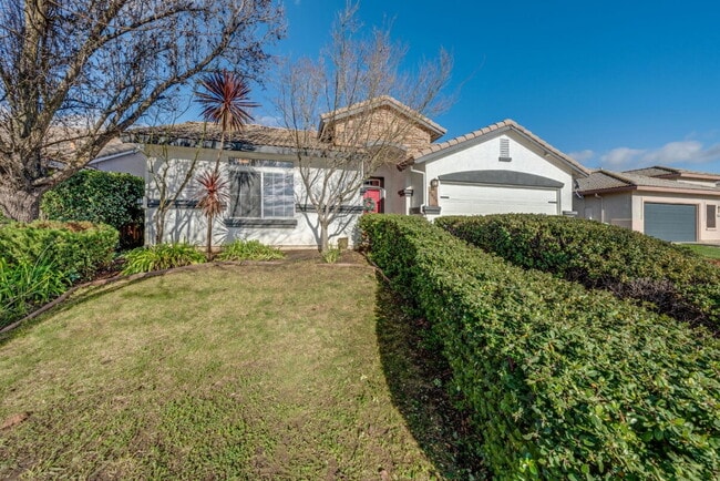 Photo - Cozy 3-Bed Sanctuary with 2 Full Baths in Sacramento’s Serene Prairie Dunes
