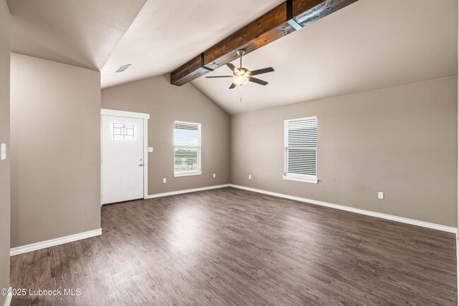 Photo - 1005 East St