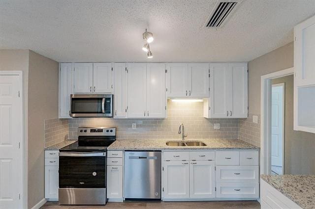 Photo - 2112 Cedarcrest Dr