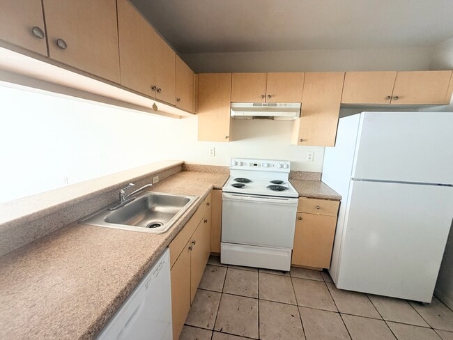 Building Photo - 960 Lake Victoria Dr