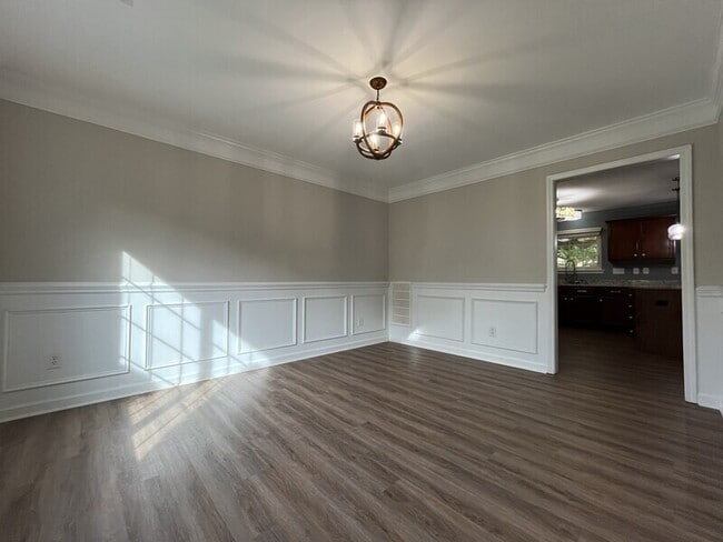 Photo - 2043 Covered Bridge Ct