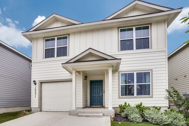 Photo - Beautiful 5-Bedroom Home in Riverstone at Westpointe